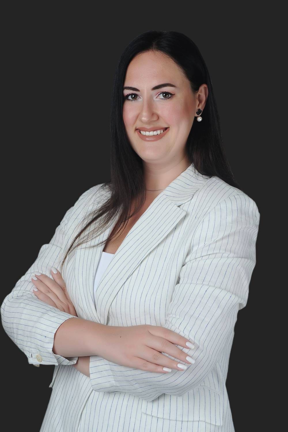 Özge ÇEVİK